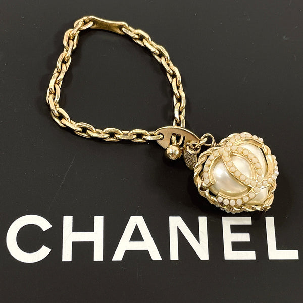 CHANEL key ring Heart COCO Mark charm metal/Fake pearl gold gold 09C Women Used