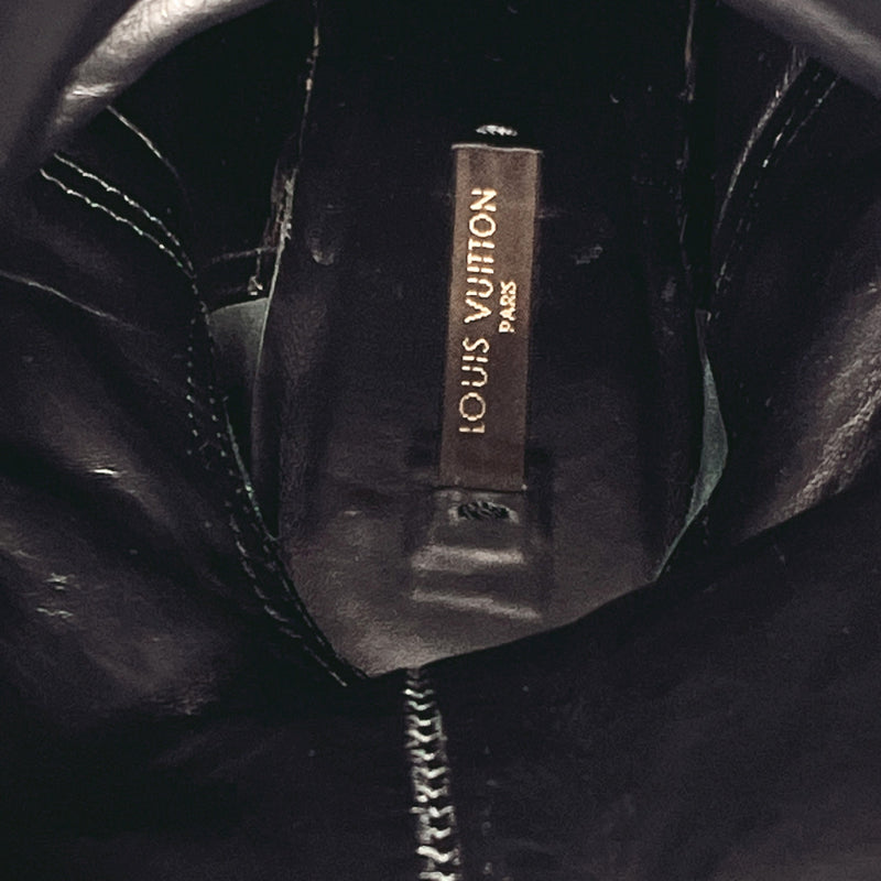 Louis Vuitton Knee-High boots(Black)
