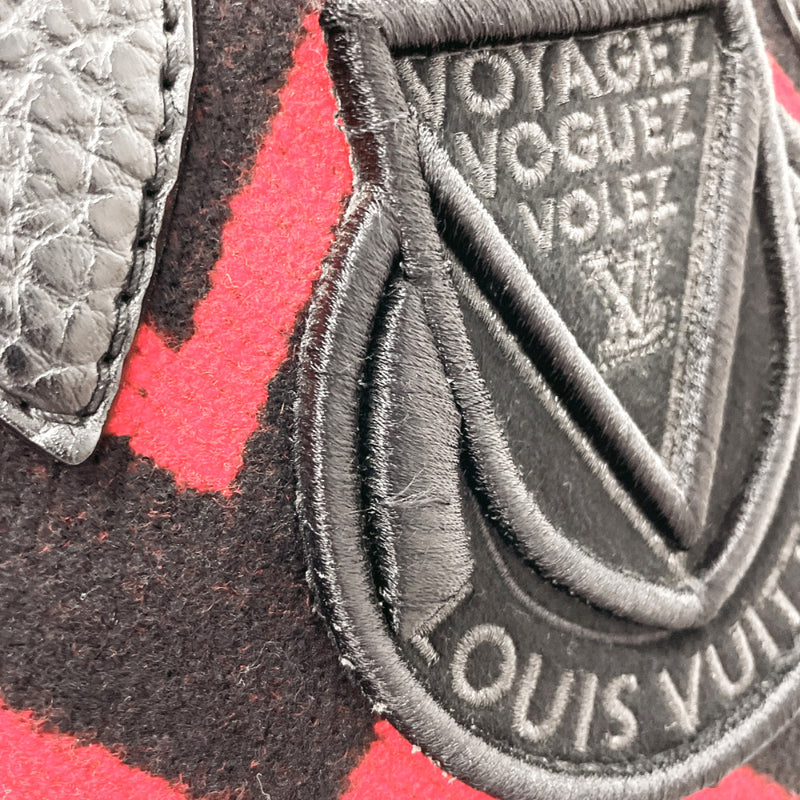 LOUIS VUITTON Tote Bag M95241 Hippo Vale wool/leather Black Black unis –