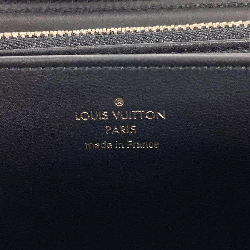 Buy Pre-owned & Brand new Luxury Louis Vuitton Black Lambskin