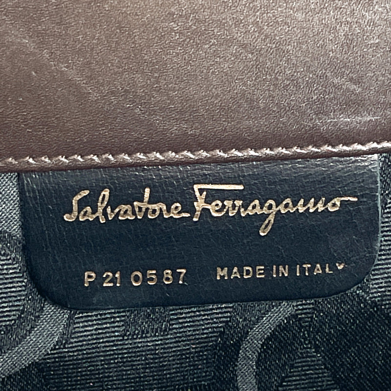 Salvatore Ferragamo Shoulder Bag P21 0587 Gancini ChainShoulder leather Dark brown Women Used