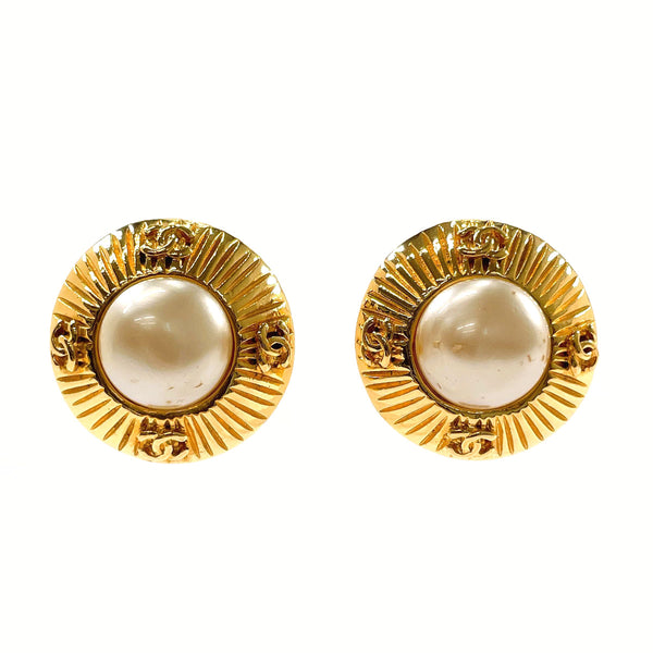 CHANEL Earring COCO Mark Gold Plated/Fake pearl gold 93 P Women Used