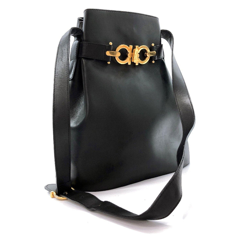Salvatore Ferragamo Shoulder Bag AN21 Gancini Bucket type leather