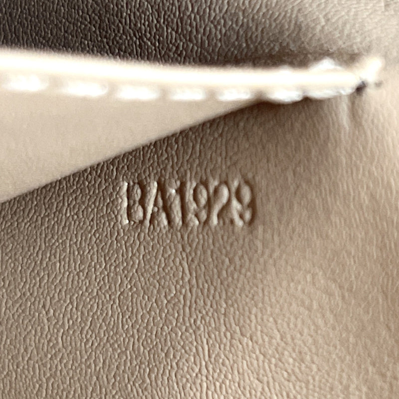 Louis Vuitton Dark Grey Monogram Vernis Mat Wilwood Tote Bag 3LV1018 –  Bagriculture